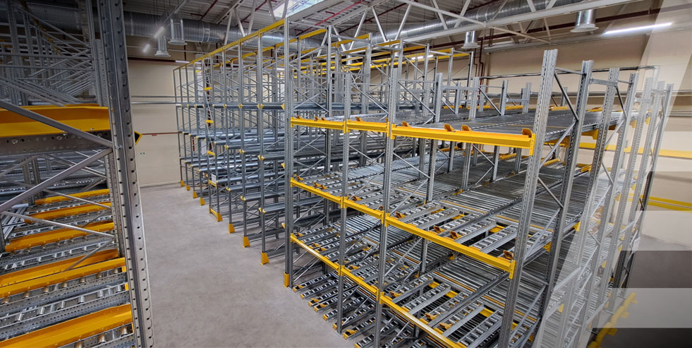 Equipment for automated pallet storage in the warehouse